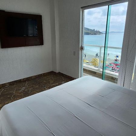 Vista Mar- 3 Quartos, Piscina E Churrasqueira Na Prainha Арраял-ду-Кабу Экстерьер фото