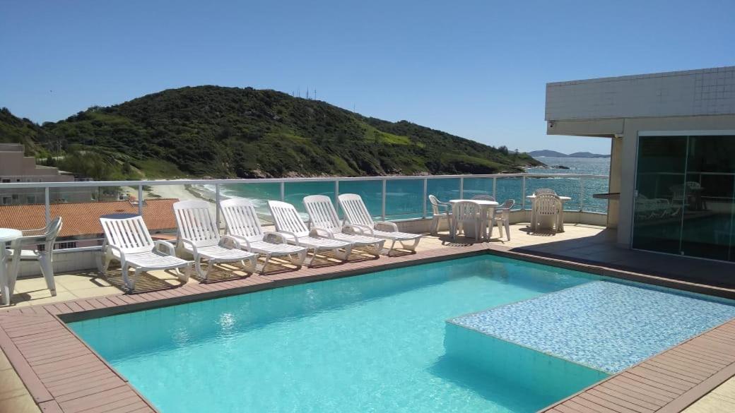 Vista Mar- 3 Quartos, Piscina E Churrasqueira Na Prainha Арраял-ду-Кабу Экстерьер фото